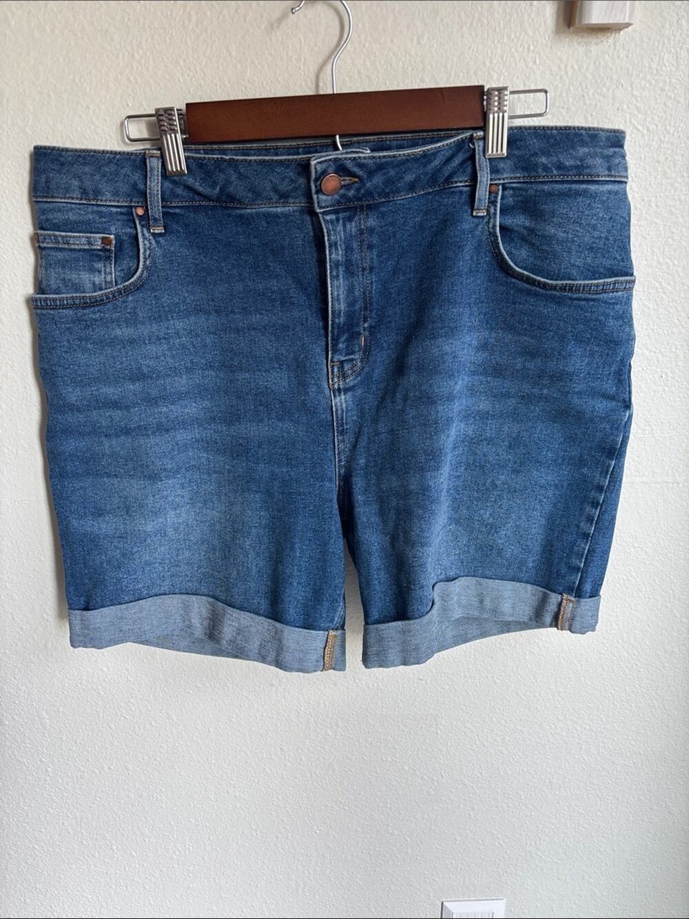 BODEN Womens Cuffed High Waist Denim Shorts 6 inch Size 12